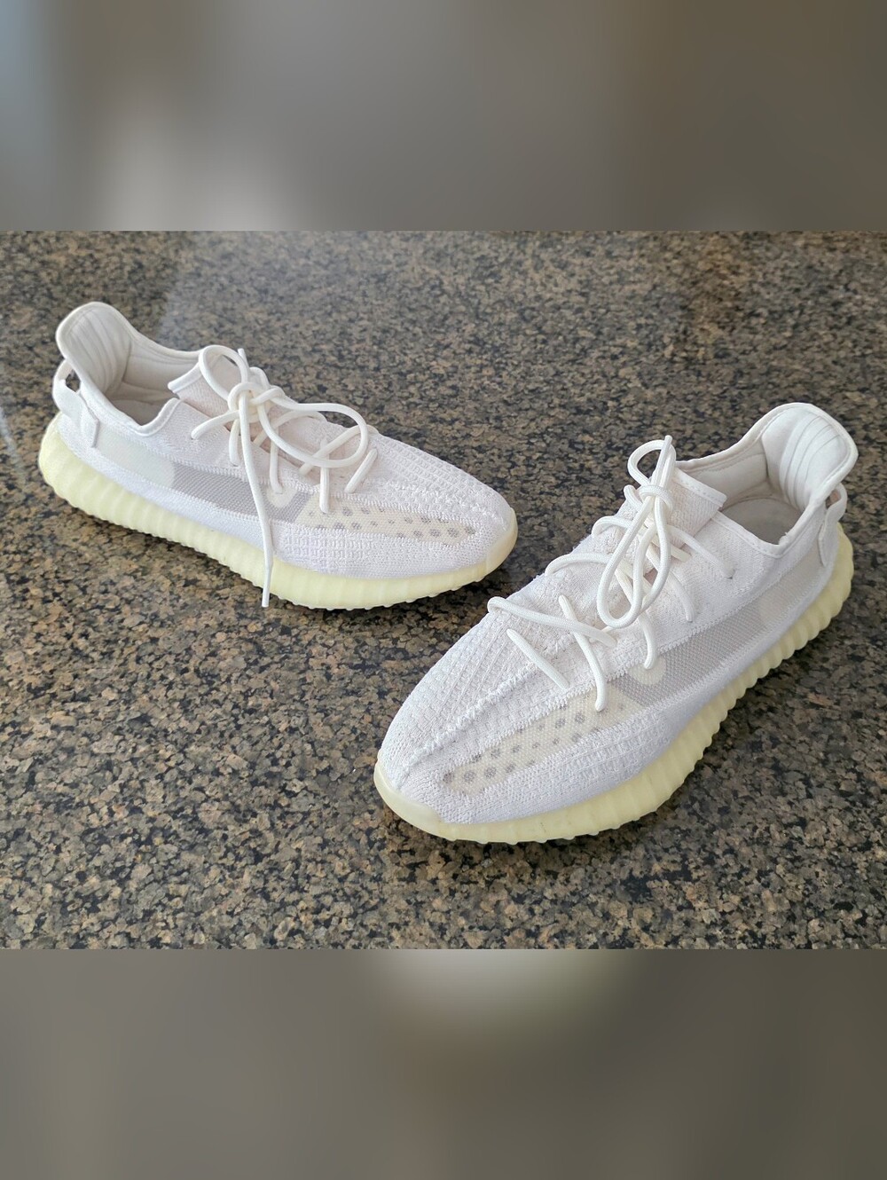 Adidas Yeezy 350 V2 Bone HQ6316 Size 13.5 Cream White Primeknit Lace Up Low rare
